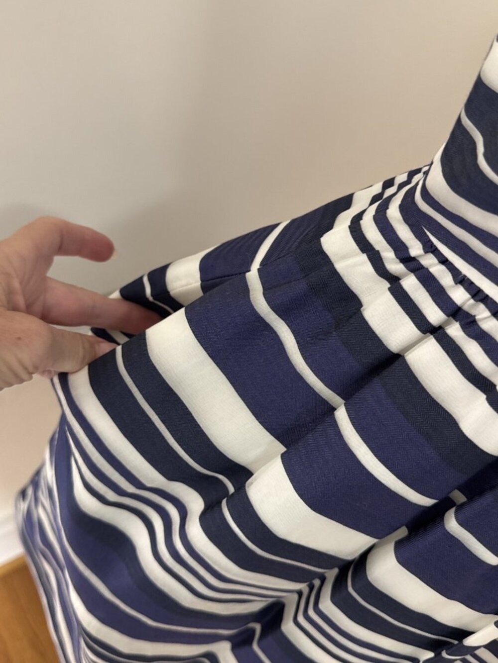 Lilly Pulitzer Dress Women's 4 Blue 100% Silk Sleeveless Striped Sleeveless - Picture 2 of 15